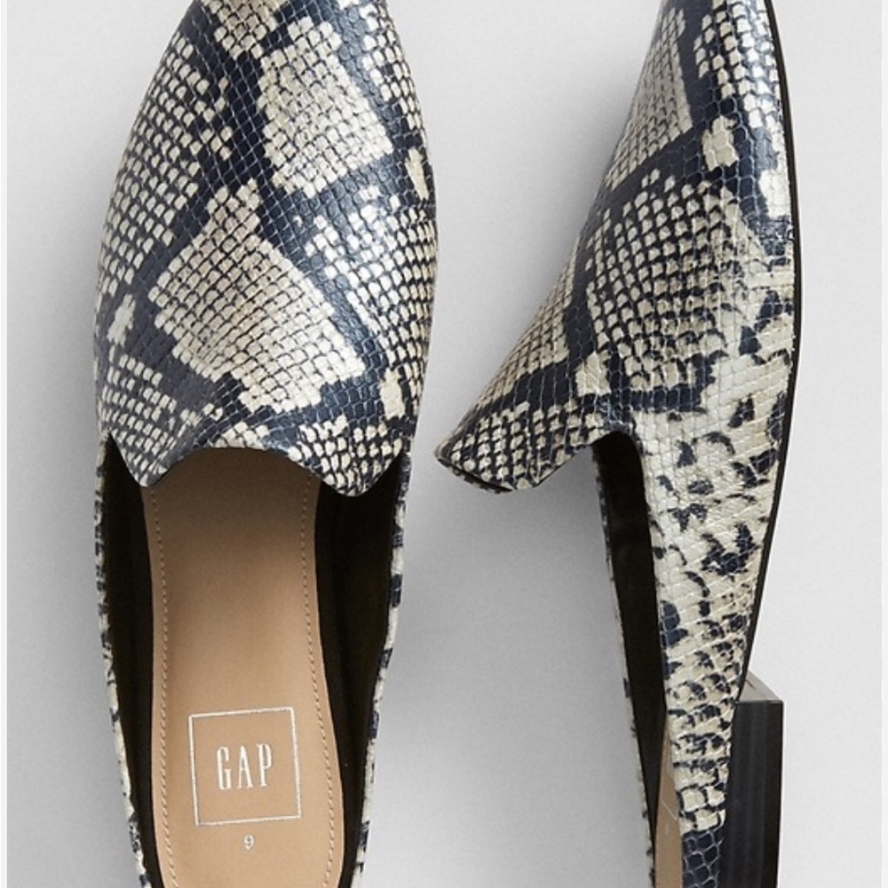 GAP Snakeskin Pattern Mules Loafers - Black and Cream Size 8